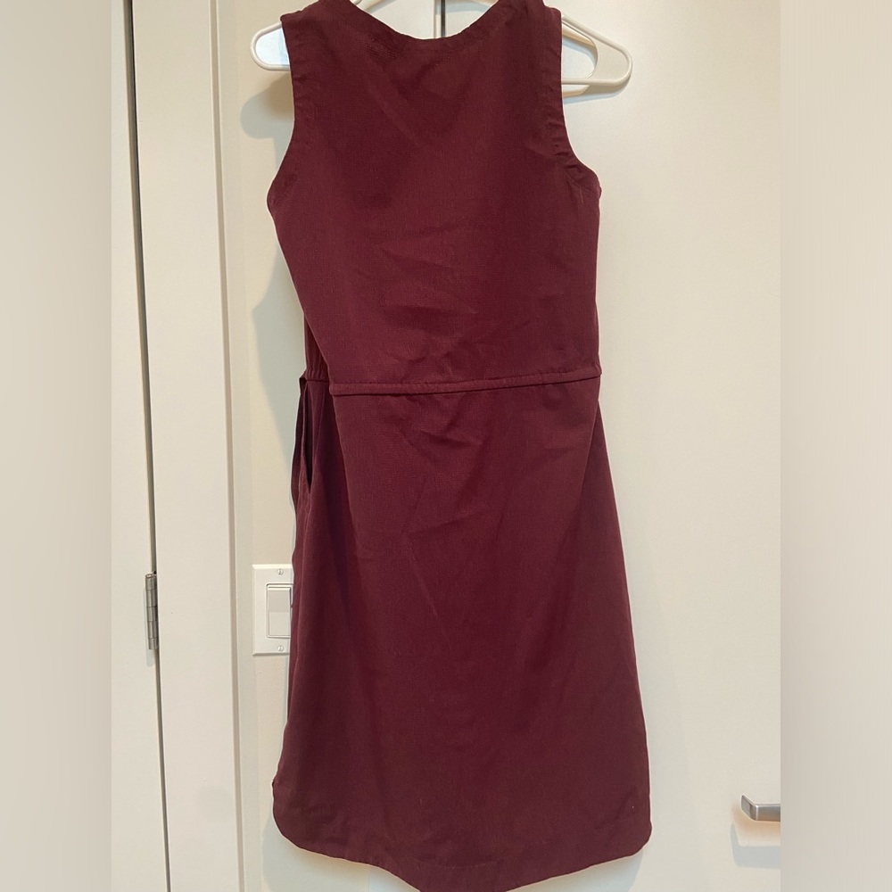 Duluth Athletic Dress